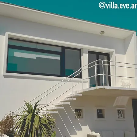 Eve Bord De Piscine Roof *