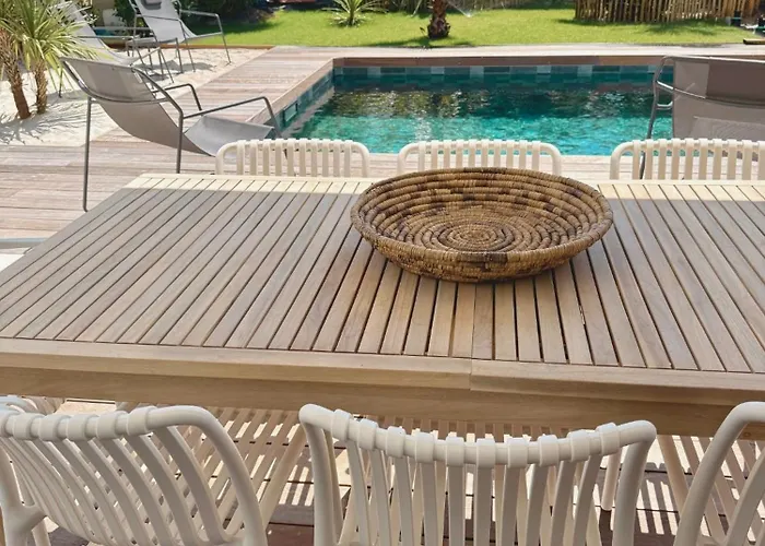 Eve Bord De Piscine Roof Villa *
